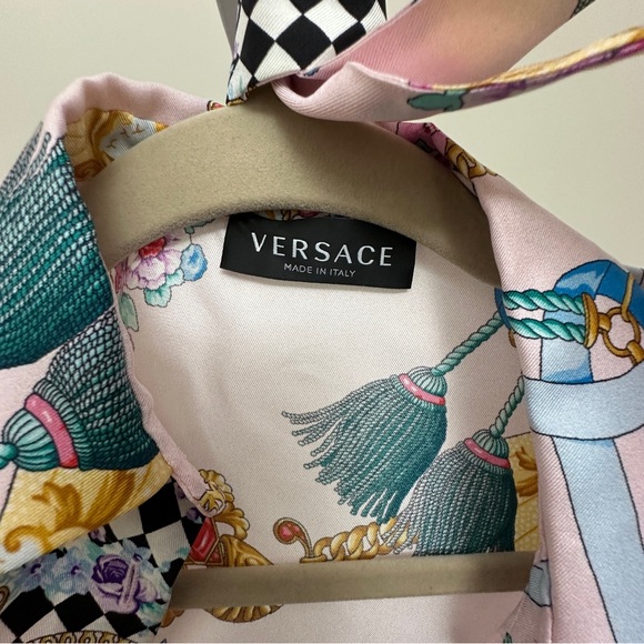 VERSACE KIDS SILK BLOUSE SIZE 6 - Picture 3 of 4